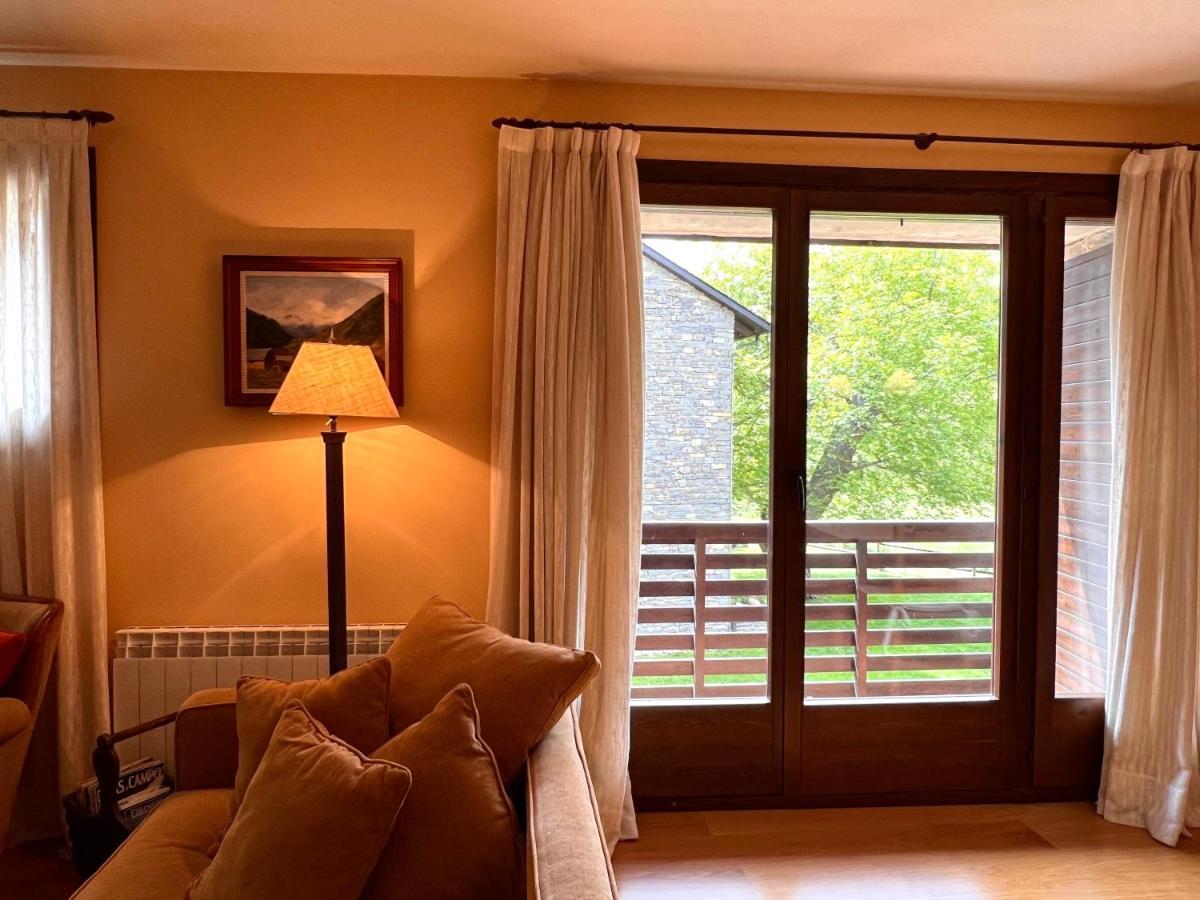 Apartament De La Vall Ferrera - L'Amfitriona Areu Zewnętrze zdjęcie