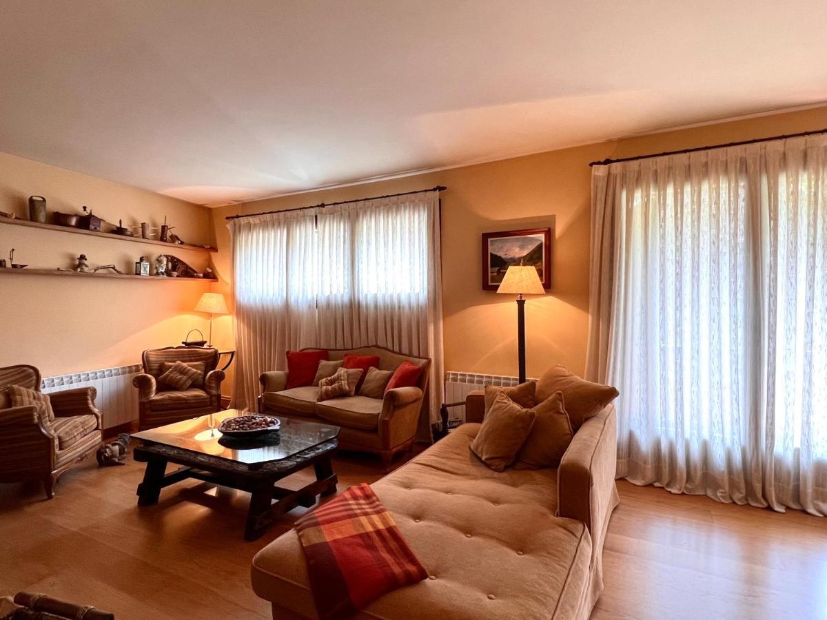 Apartament De La Vall Ferrera - L'Amfitriona Areu Zewnętrze zdjęcie