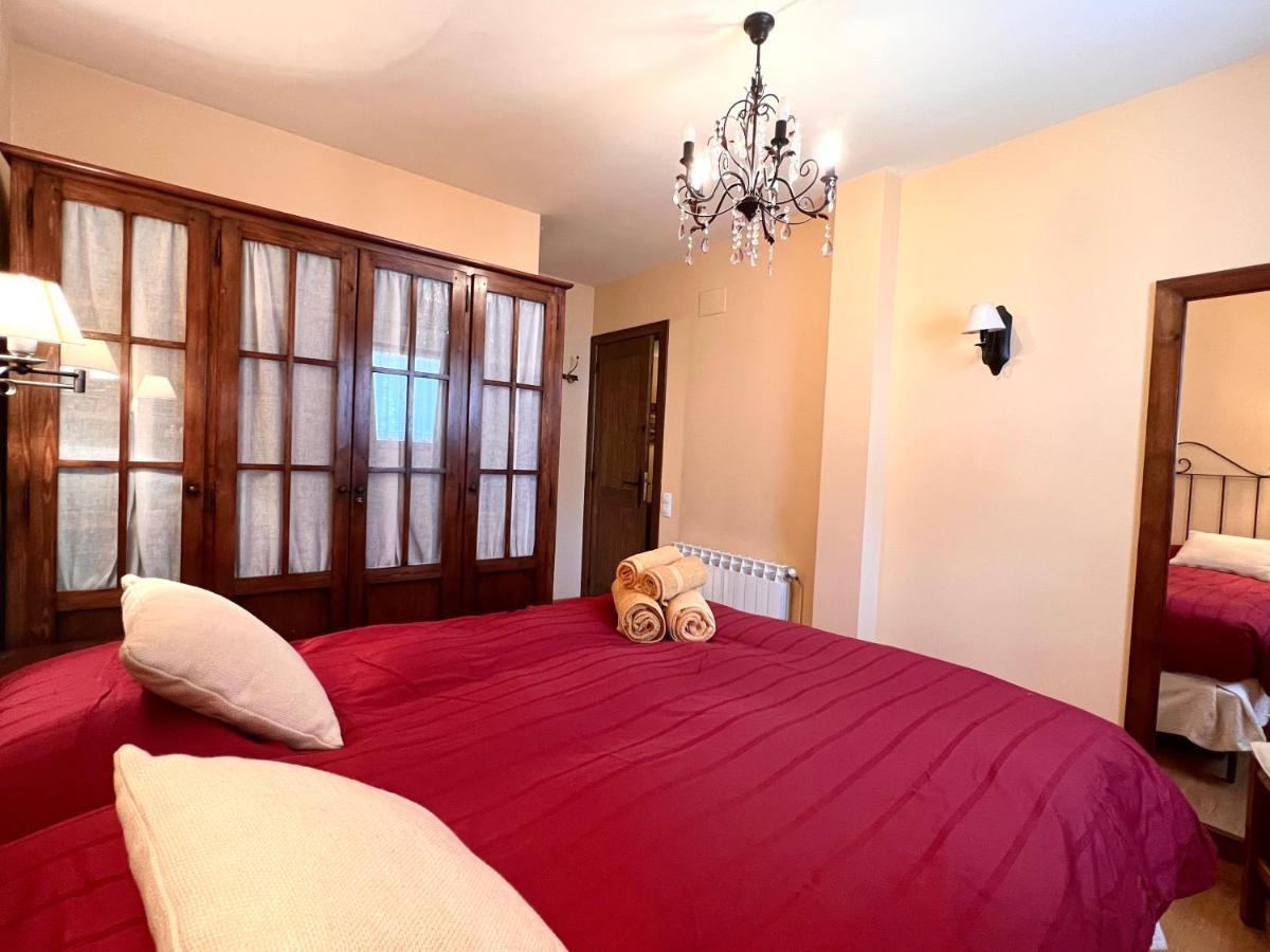 Apartament De La Vall Ferrera - L'Amfitriona Areu Zewnętrze zdjęcie