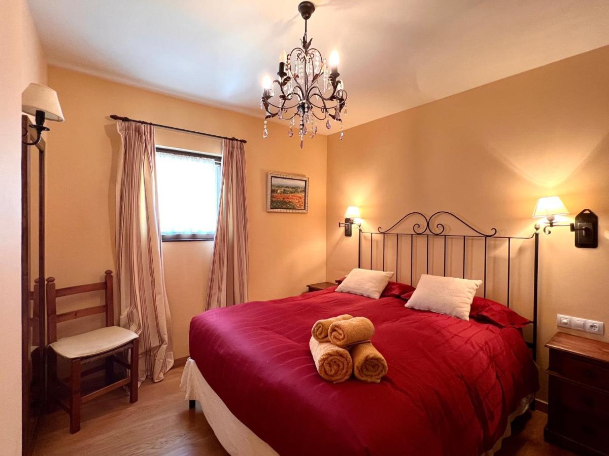 Apartament De La Vall Ferrera - L'Amfitriona Areu Zewnętrze zdjęcie
