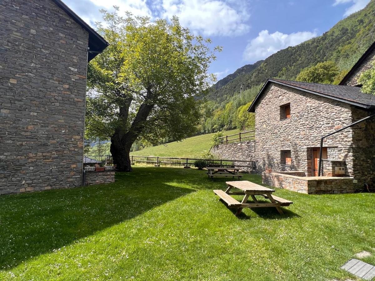 Apartament De La Vall Ferrera - L'Amfitriona Areu Zewnętrze zdjęcie