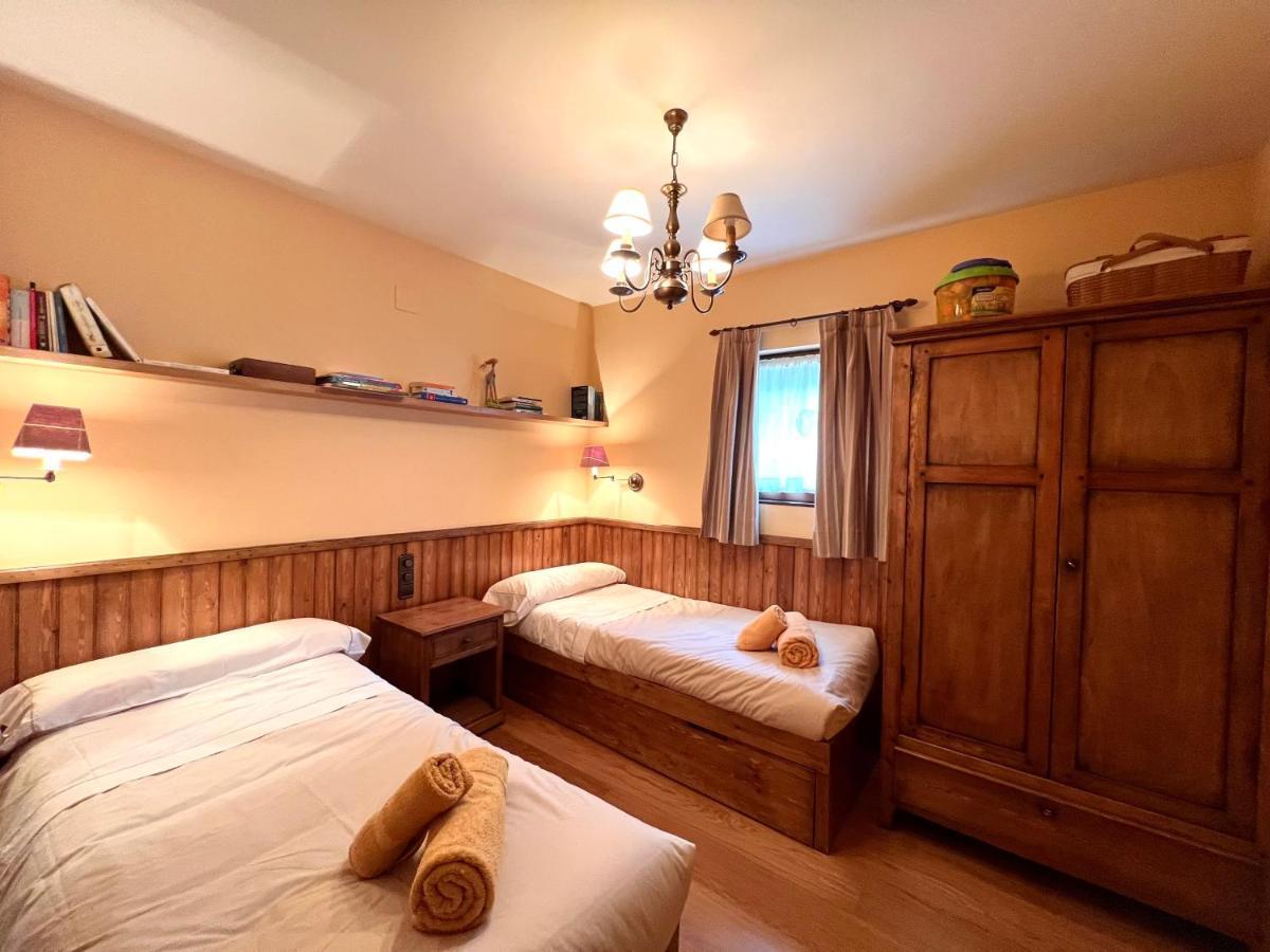 Apartament De La Vall Ferrera - L'Amfitriona Areu Zewnętrze zdjęcie